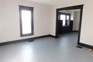 611 W Columbia St, Springfield, OH 45504 - Photo 3