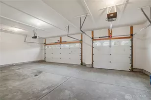 9048 Bedford Ct, Clear Creek Township, OH 45458 - Photo 23