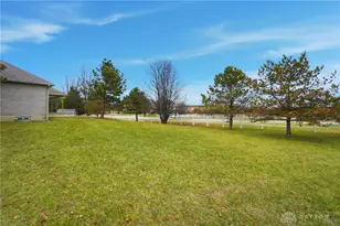 9048 Bedford Ct, Clear Creek Township, OH 45458 - Photo 27