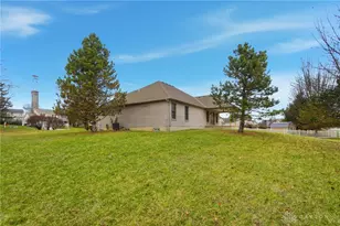 9048 Bedford Ct, Clear Creek Township, OH 45458 - Photo 25