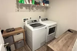 1882 Charles Ct, Dayton, OH 45439 - Photo 27