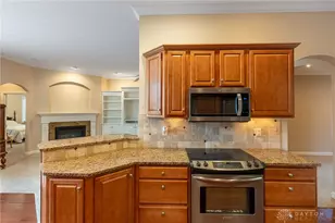 6845 Lorien Woods Dr, Miami Township, OH 45459 - Photo 11