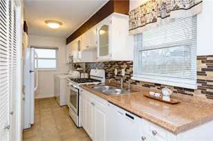 1005 Chateau Dr, Kettering, OH 45429 - Photo 15