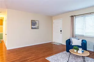 1005 Chateau Dr, Kettering, OH 45429 - Photo 5