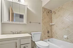 309 Applehill Dr, West Carrollton, OH 45449 - Photo 9