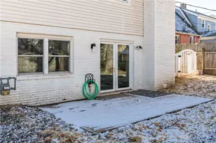 319 Orchard Dr, Oakwood, OH 45419 - Photo 27