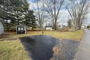 385 Grant St, Harveysburg, OH 45032 - Photo 5