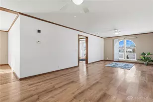 12195 Wellington Ave, Medway, OH 45341 - Photo 9