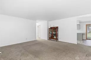 324 Cherrywood Dr, Fairborn, OH 45324 - Photo 5