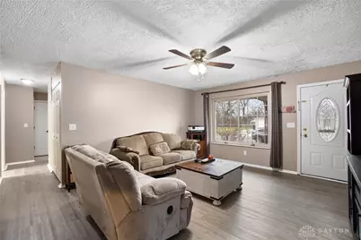 233 Grantwood Drive, Dayton, OH 45449 - Photo 5