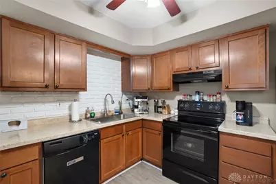 233 Grantwood Drive, Dayton, OH 45449 - Photo 13