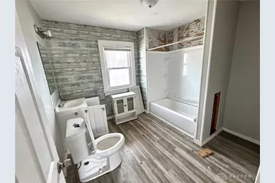 200 E Siebenthaler Avenue, Dayton, OH 45405 - Photo 13