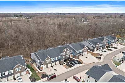 4252 Apple Branch Drive #55-201, Sugarcreek Twp, OH 45459 - Photo 7