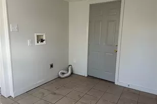 61 S Union Rd, Dayton, OH 45417 - Photo 9