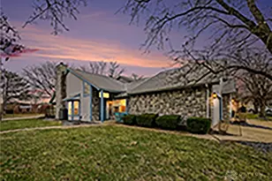 1596 Longbow Ln, Dayton, OH 45449 - Photo 17