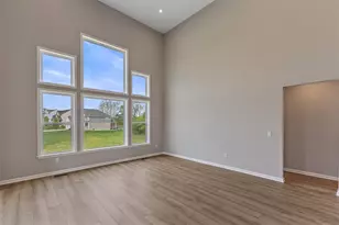 3605 Cypress Pointe Dr, Bellbrook, OH 45305 - Photo 7