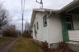 1015 Rodgers Dr, Springfield, OH 45503 - Photo 3