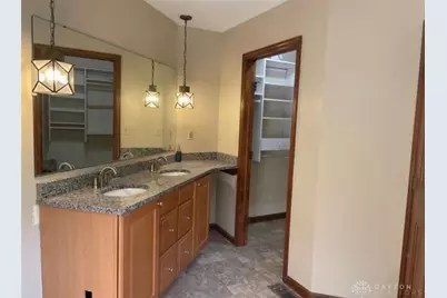 6331 Shadow Lake Trail, Dayton, OH 45459 - Photo 17