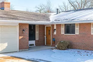 2076 Granada Dr, Beavercreek, OH 45431 - Photo 3