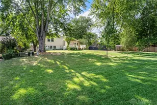 2389 Windsor Village Dr, Miamisburg, OH 45342 - Photo 27