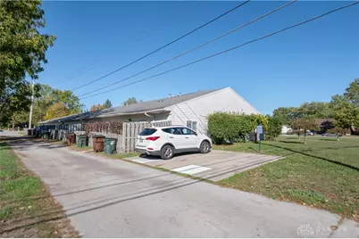 101 Maple Gardens Drive, Englewood, OH 45322 - Photo 9