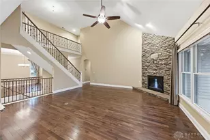 1174 Club View Dr, Dayton, OH 45458 - Photo 5