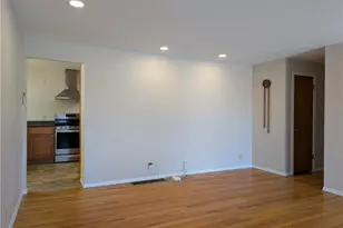 318 Winnimac Ave, Englewood, OH 45322 - Photo 5