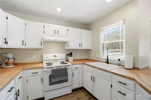 108 Johnson Trail, Dayton, OH 45439 - Photo 11