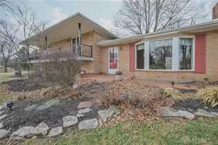 255 S Bird Rd, Springfield, OH 45505 - Photo 3