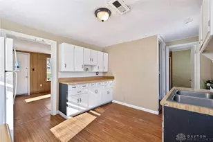 1634 Horlacher Ave, Dayton, OH 45420 - Photo 17