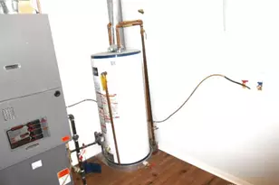 7999 Blackshear Dr, Dayton, OH 45424 - Photo 5