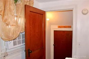 128 S Garland Ave, Dayton, OH 45403 - Photo 17