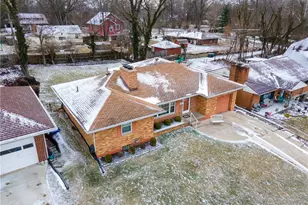 3220 Zephyr Dr, Dayton, OH 45414 - Photo 3