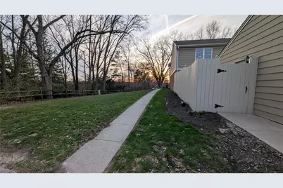 7809 Capitol Hill Lane, Dayton, OH 45459 - Photo 41