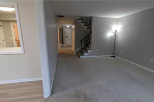 7809 Capitol Hill Ln, Dayton, OH 45459 - Photo 17