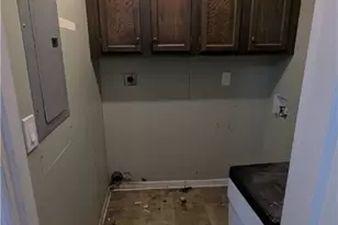 7809 Capitol Hill Ln, Dayton, OH 45459 - Photo 7