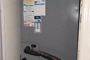 7809 Capitol Hill Ln, Dayton, OH 45459 - Photo 19