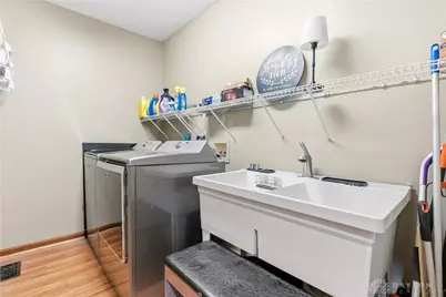 6830 Sun Ridge Drive, Waynesville, OH 45068 - Photo 13