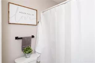 3976 Graham Dr, Beavercreek, OH 45431 - Photo 13