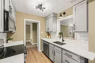 1947 Forestdale Ave, Beavercreek, OH 45432 - Photo 9