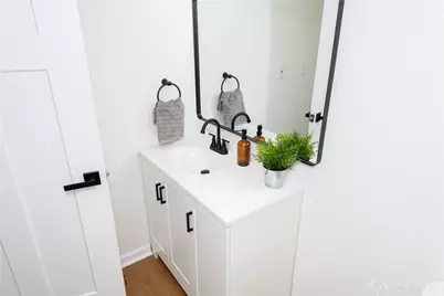 225 S Main Street, Centerville, OH 45458 - Photo 17