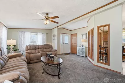 11138 Oakwood Village Blvd, Miamisburg, OH 45342 - Photo 3