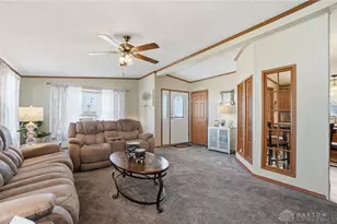 11138 Oakwood Village Blvd, Miamisburg, OH 45342 - Photo 3