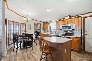 11138 Oakwood Village Blvd, Miamisburg, OH 45342 - Photo 7