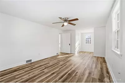 271 S Broadmoor Boulevard, Springfield, OH 45504 - Photo 23