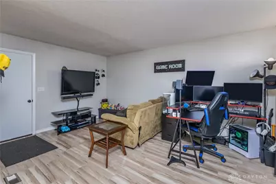 117 W Van Lake Drive, Vandalia, OH 45377 - Photo 9