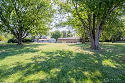 4270 Shawnee Trail, Jamestown Vlg, OH 45335 - Photo 31