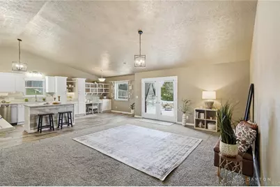 833 Savin Hill Court, Fairborn, OH 45324 - Photo 5