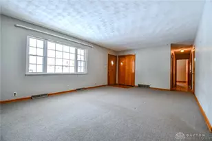 4048 Locustwood Dr, Dayton, OH 45429 - Photo 21