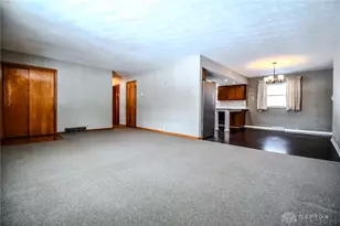 4048 Locustwood Dr, Dayton, OH 45429 - Photo 13